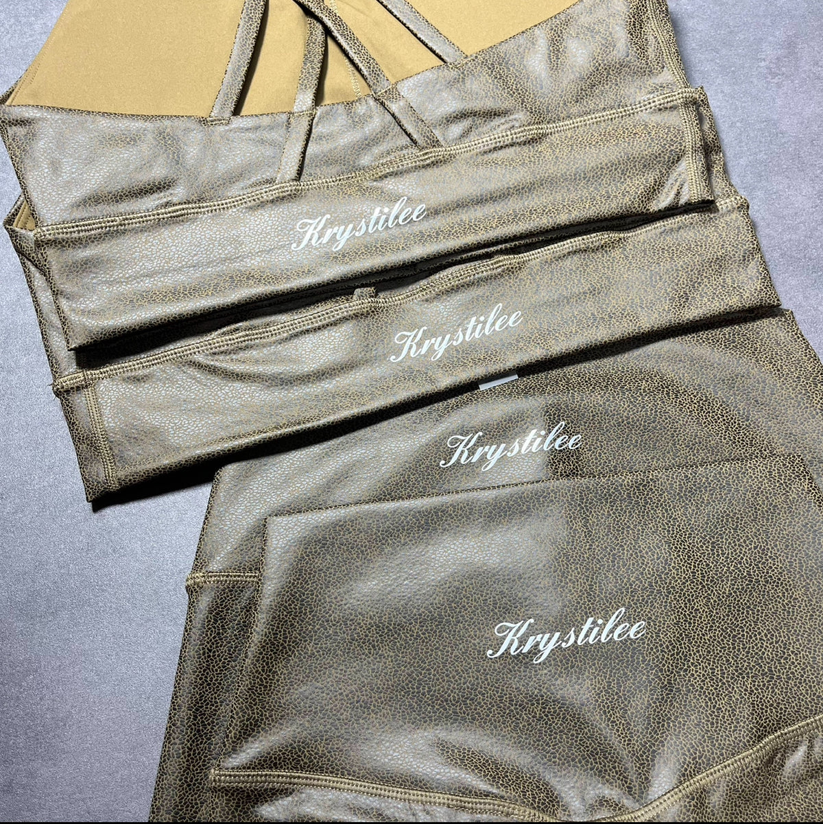 Krystilee Snake-Print Sportbra & High-Waist Leggings Set – Limited Edition